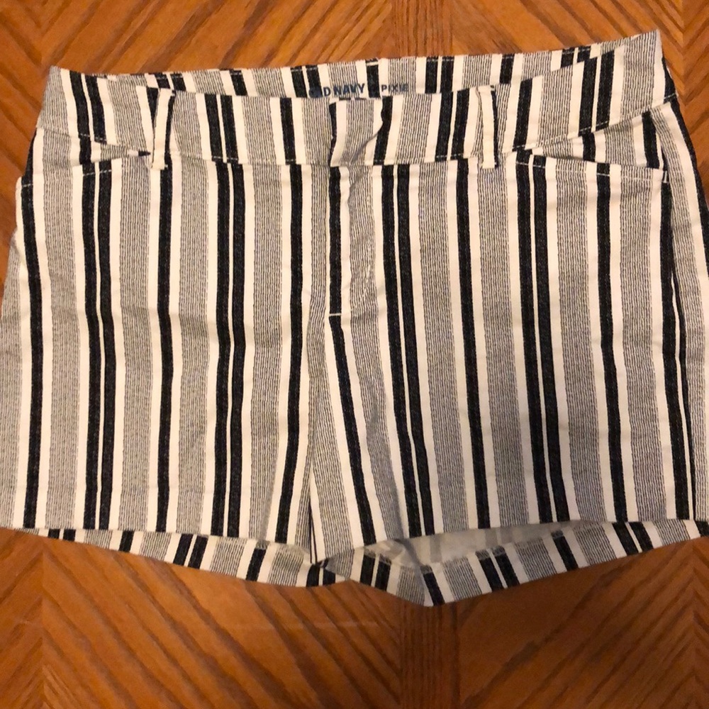 •Old Navy• Striped Shorts